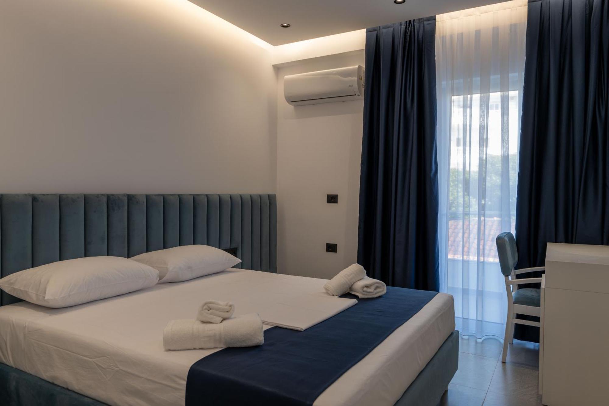 Hotel Vila Melina Ksamil Esterno foto